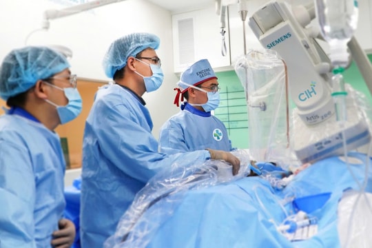 Thoát 'cửa tử' khi thuyên tắc phổi cấp sau cơn đột quỵ