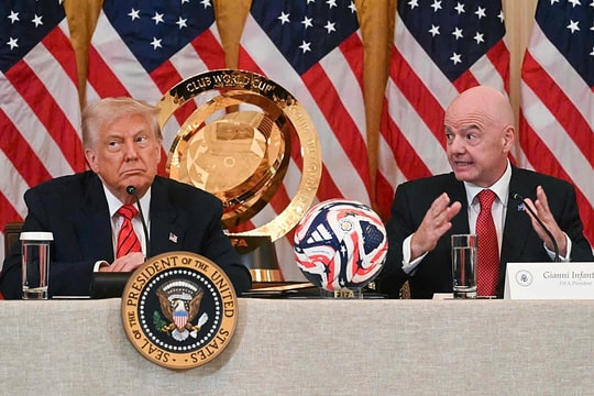 Ông Trump dọa chuyển địa điểm tổ chức World Cup 2026