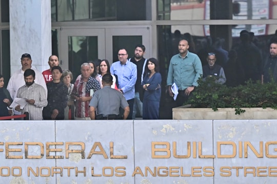 Công chức Mỹ tìm cách làm thêm khi biên chế bấp bênh