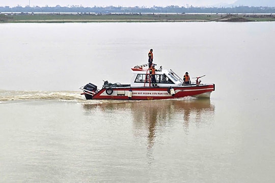 Tìm thấy thi thể hai bé gái trên sông Lam