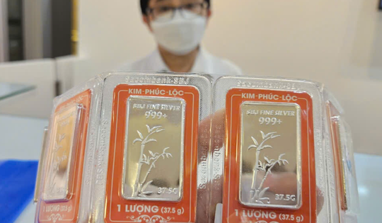 Giá bạc hôm nay 15-10: Bất ngờ giảm mạnh