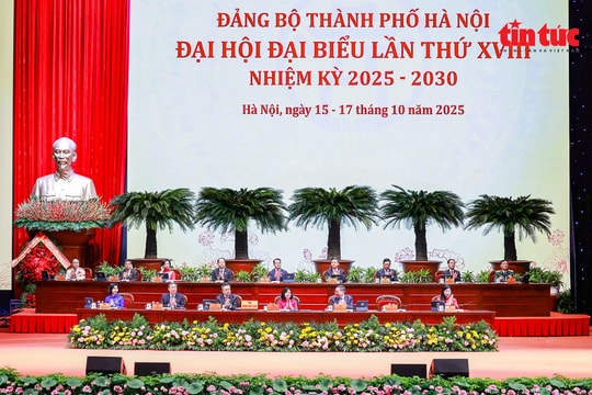 Toàn cảnh phiên khai mạc Đại hội đại biểu Đảng bộ TP Hà Nội lần thứ XVIII