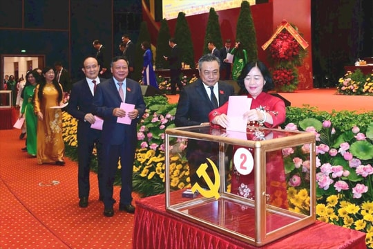 Danh sách 75 cán bộ trúng cử Ban Chấp hành Đảng bộ TP Hà Nội khóa mới