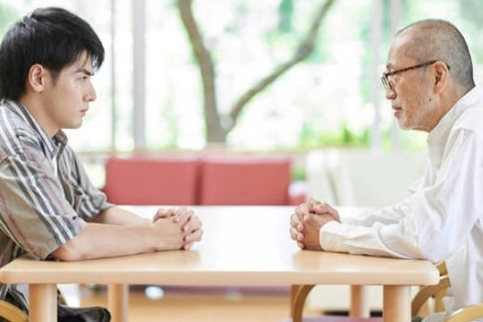 Lần đầu ra mắt, tôi run rẩy sợ hãi khi biết bố vợ tương lai là ai