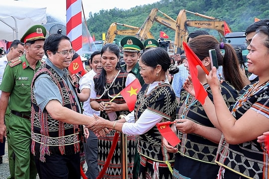 Khởi công trường học cho gần 2.000 con em đồng bào Cơ Tu