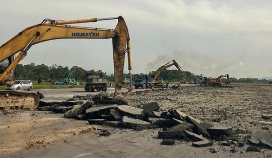 Nhiều đường băng xuống cấp, sửa chữa tạm thời, tiềm ẩn nguy cơ mất an toàn bay