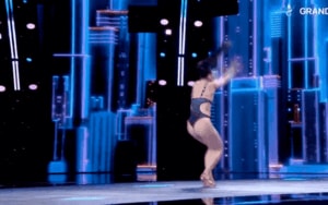 Người đẹp Nhật Bản gặp sự cố khi nhào lộn ở Miss Grand