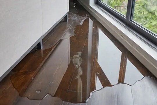 Nguyên nhân nền nhà bị rỉ nước và cách xử lý hiệu quả