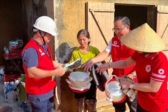 Hỗ trợ hơn 63 tỷ đồng cùng hàng trăm tấn hàng cứu trợ người dân Cao Bằng bị thiên tai