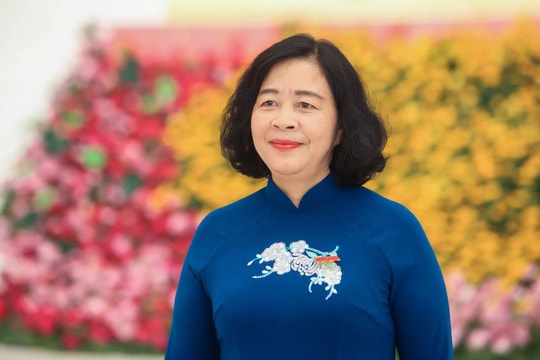 Bà Bùi Thị Minh Hoài tiếp tục giữ chức Bí thư Thành ủy Hà Nội khóa XVIII
