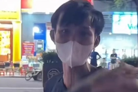 Xác minh vụ người bán hàng rong ở Hà Nội có hành vi quấy rối du khách nữ