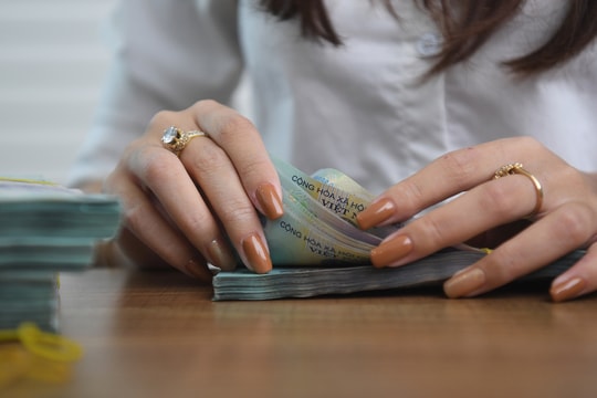 'Doanh nghiệp tăng lương ngày càng ít'