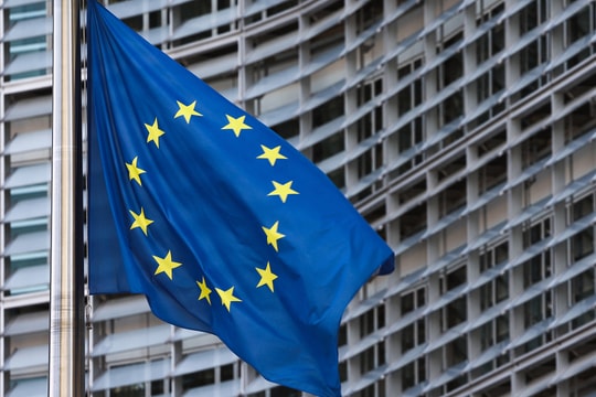 EU sẽ hỗ trợ tài chính các nước ảnh hưởng bởi thuế biên giới carbon