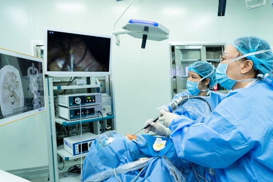 AI dẫn đường bác sĩ phẫu thuật xử lý ổ viêm xoang