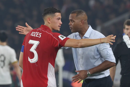 Indonesia có thể phải đền gần 5 triệu USD cho Kluivert và cộng sự