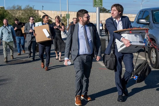 Hàng chục phóng viên rời Lầu Năm Góc để phản đối siết quy định tác nghiệp