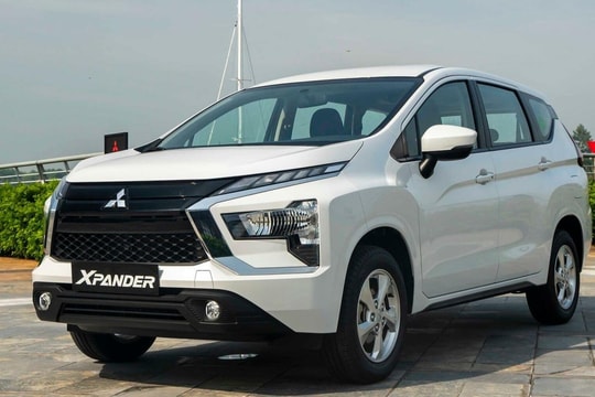 Nên mua Mitsubishi Xpander hay Toyota Veloz?