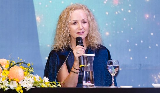 Huyền thoại Secret Garden mong khán giả tìm thấy sự bình an trong tâm hồn từ âm nhạc