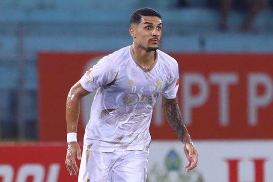 Có sao nhập tịch Đỗ Hoàng Hên, Hà Nội FC vẫn thua đội bóng bất bại