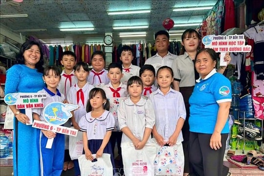 Viết tiếp yêu thương cho những 'mầm xanh'