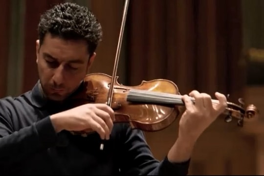 Lắng nghe âm thanh của cây vĩ cầm 300 năm tuổi, trị giá 16 triệu USD