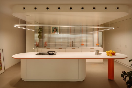 Nhà 200 m2 lấy cảm hứng từ tàu vũ trụ