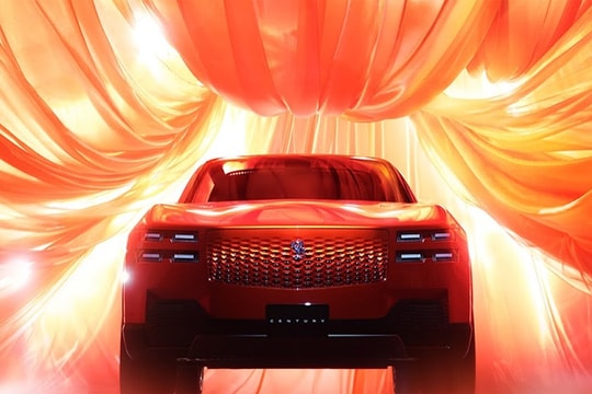 Toyota tách Century thành thương hiệu riêng