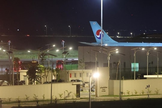 Hàn Quốc điều máy bay đến Campuchia đưa 64 công dân về nước