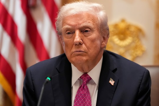 Mỹ tập kích 'tàu ngầm chở ma túy' ngoài khơi Venezuela