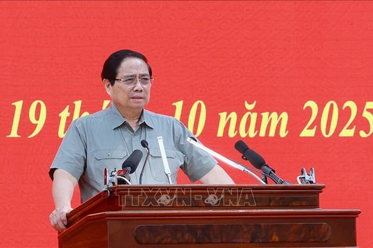 Thủ tướng chủ trì hội nghị triển khai các dự án đường cao tốc khu vực Đồng bằng sông Cửu Long