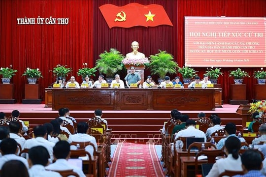 Thủ tướng Phạm Minh Chính tiếp xúc cử tri tại thành phố Cần Thơ