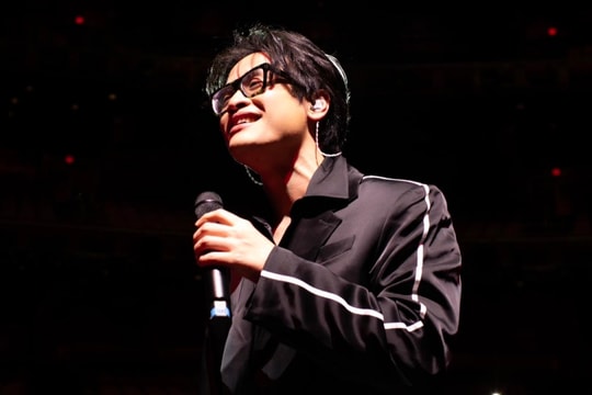 Hà Anh Tuấn hát nhạc Phạm Duy, Trịnh Công Sơn ở Mỹ