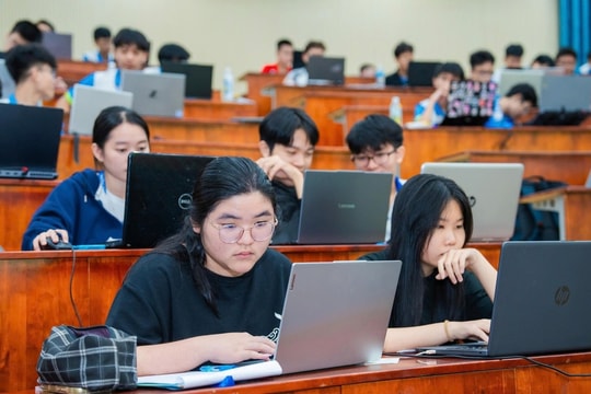 Doanh nghiệp đề xuất tăng gấp 10 lần sinh viên ngành AI