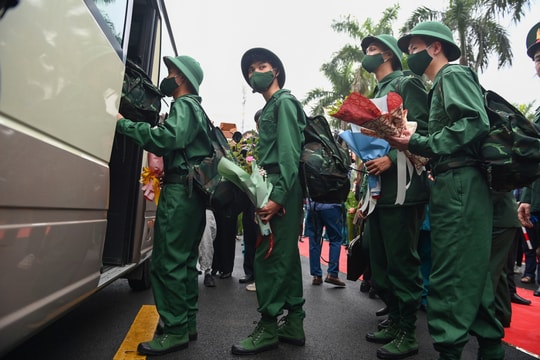 Người giới tính thứ 3 có phải đi nghĩa vụ quân sự?