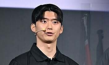 Chàng trai vô địch cuộc thi 80.000 thí sinh với thuật toán thần tốc