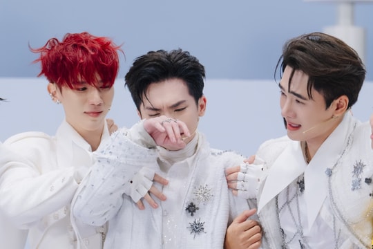 Trấn Thành thông báo sốc ở Anh trai ‘say hi’