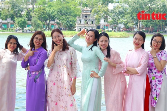 Hồ Gươm bừng sắc áo dài trong ngày trọng đại của 'nửa kia quan trọng'