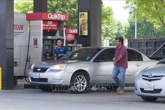 Giá dầu giảm do lo ngại căng thẳng thương mại Mỹ - Trung