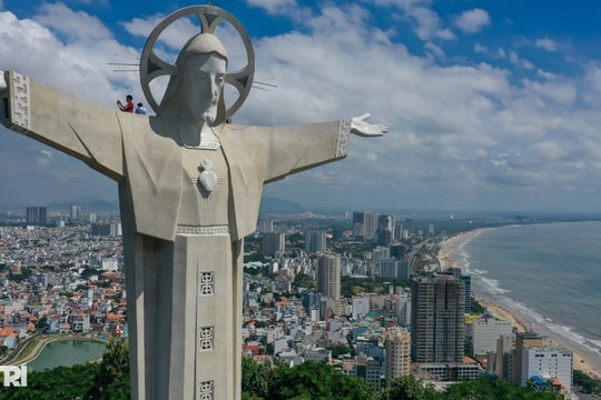 Bãi biển ở TPHCM được vinh danh "Điểm đến du lịch biển hàng đầu châu Á"