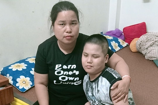 Người mẹ 12 năm giành con từ tay tử thần