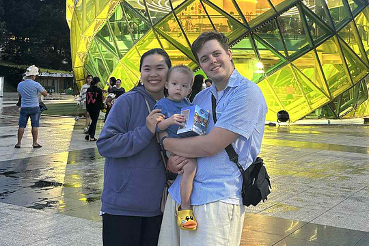 'Duyên nợ' Việt Nam của chàng trai Mỹ bị bỏ rơi