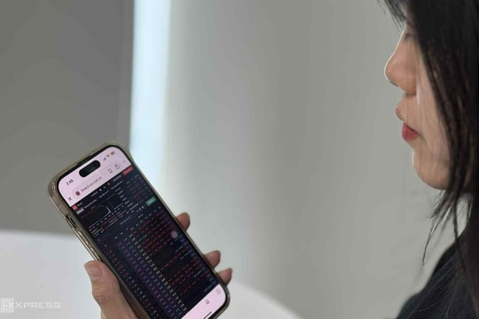 Vì sao chứng khoán giảm kỷ lục?