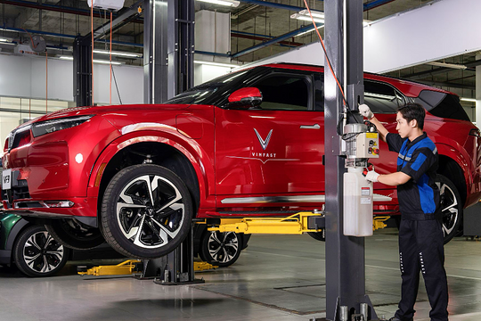 VinFast hỗ trợ chủ xe bị ảnh hưởng bởi bão lũ