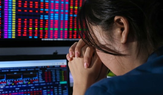 Chuyên gia nói gì về phiên chứng khoán rớt thẳng đứng gần 95 điểm?