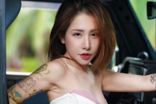 Ảnh gợi cảm của Du Uyên