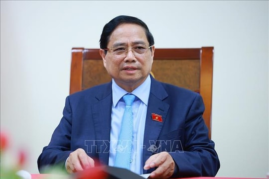 Thủ tướng Phạm Minh Chính điện đàm với Thủ tướng Thái Lan Anutin Charnvirakul