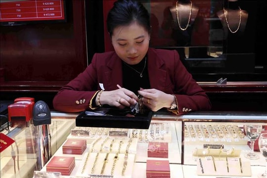 Đề nghị sớm có giải pháp điều hành phù hợp với thị trường vàng và bất động sản