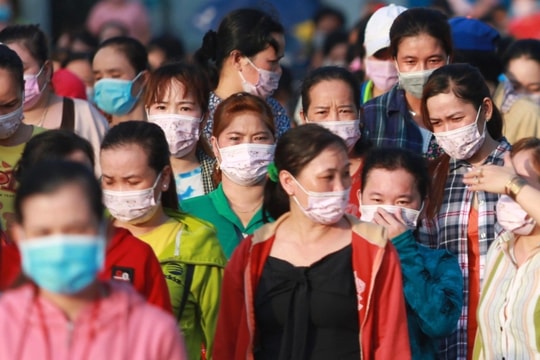 Lao động mất việc bị "treo" trợ cấp thất nghiệp, Bộ Nội vụ lần gỡ nút thắt