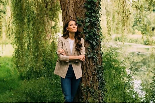 'Tắm rừng' - liệu pháp phục hồi sức khỏe nhiều người nổi tiếng chuộng