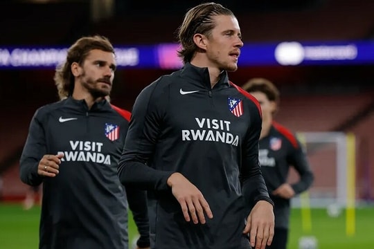 Atletico tố Arsenal 'chơi xấu' vì tắm nước lạnh ở Emirates